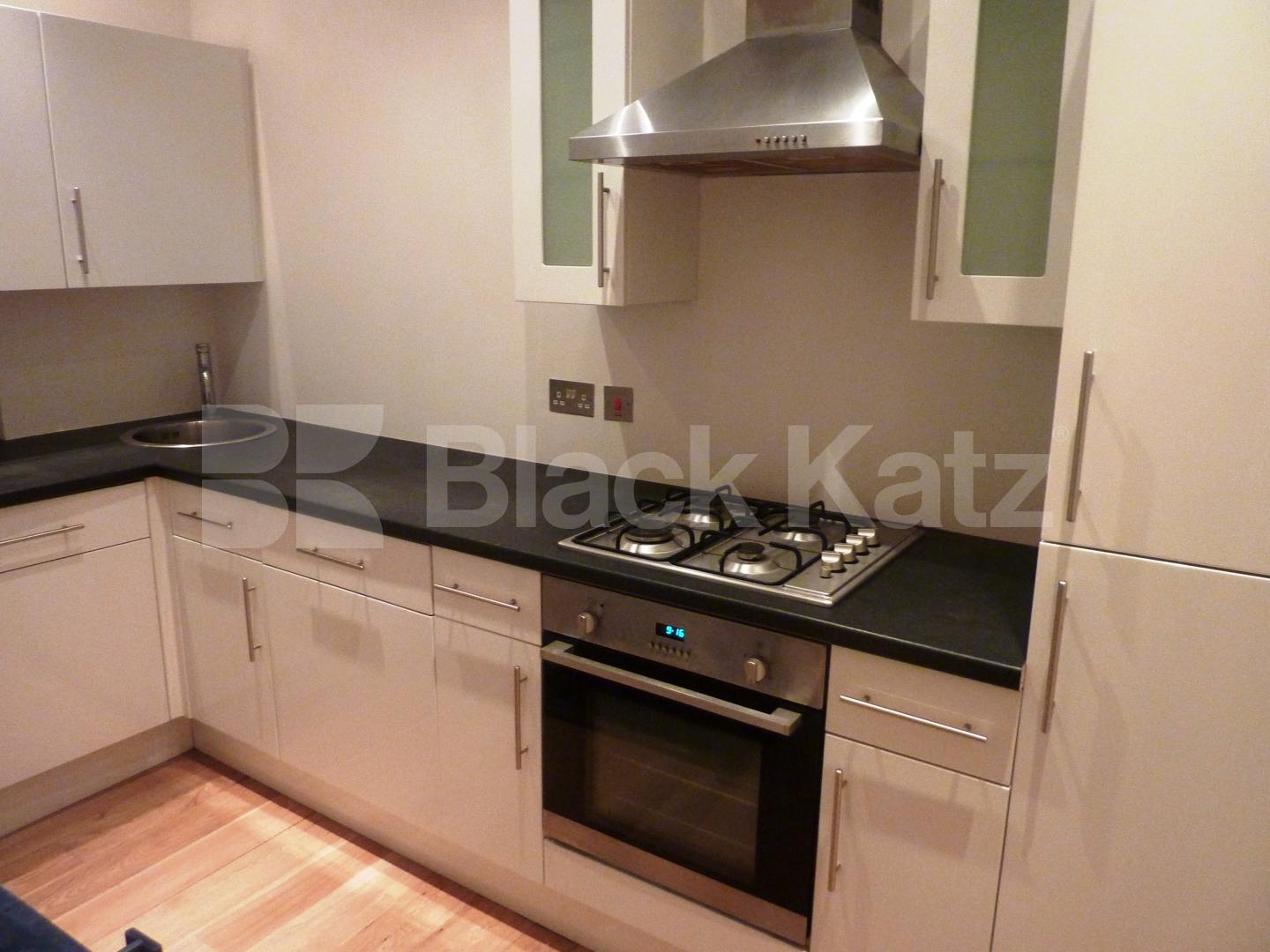 			AVAILABLE NOW-PRIVATE PATIO, 1 Bedroom, 1 bath, 1 reception Flat			 Mansfield Road, HAMPSTEAD